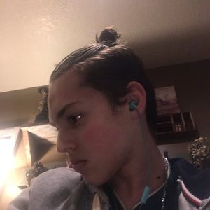 Meet your Posher, Logan